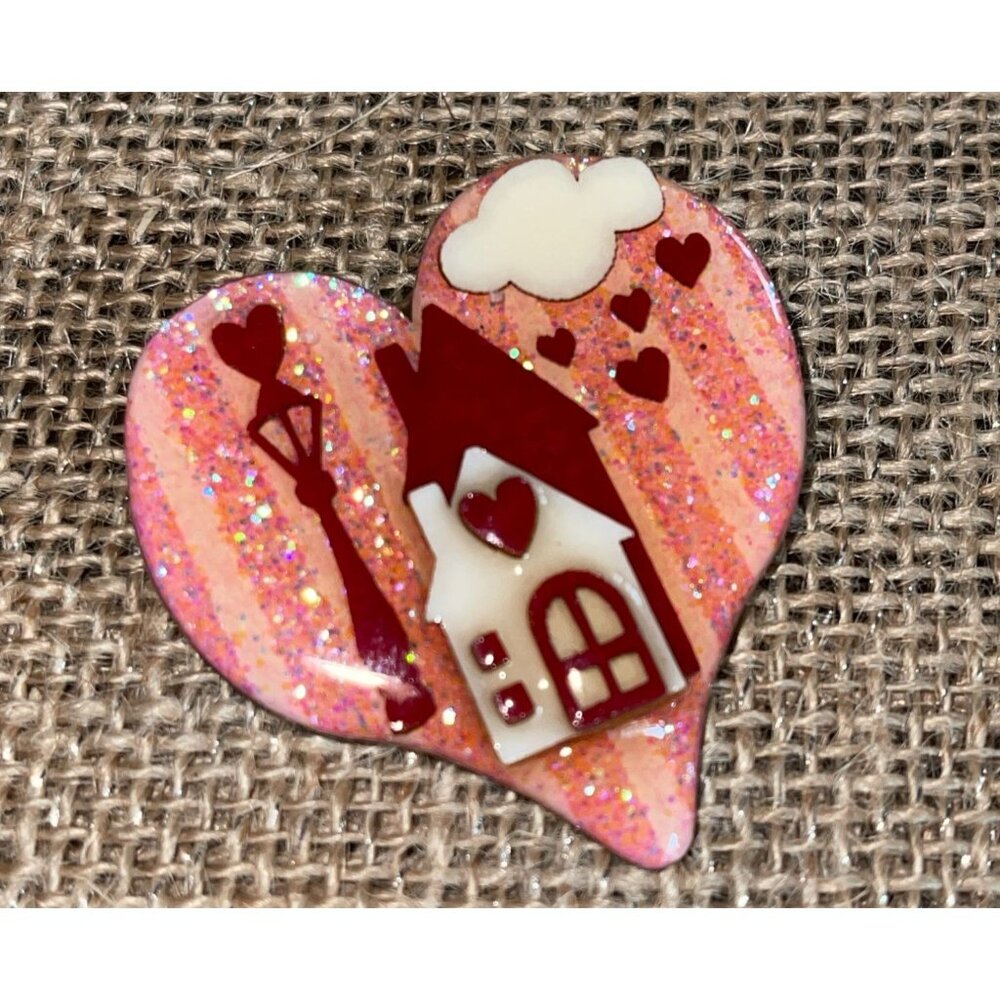 Vintage Lucinda Heart Shape Pin Glittery House Valentine Theme Red Pink Cream - Picture 6 of 16